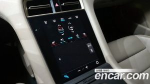 Porsche Taycan Base 2022 года из Южной Кореи