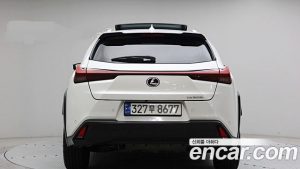 Lexus UX 2.0 2WD 2025 года из Южной Кореи