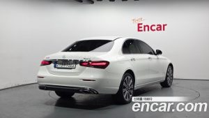 Mercedes-Benz E-Class E350 4MATIC Exclusive 2023 года из Южной Кореи