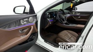Mercedes-Benz E-Class E350 4MATIC Exclusive 2023 года из Южной Кореи