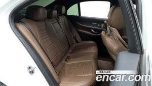 Mercedes-Benz E-Class E350 4MATIC Exclusive 2023 года из Южной Кореи