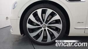 Bentley Flying Spur 4.0 Azure 2024 года из Южной Кореи