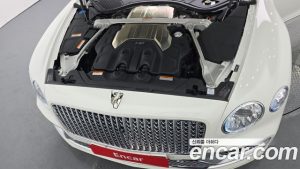 Bentley Flying Spur 4.0 Azure 2024 года из Южной Кореи