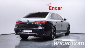 BMW 7-Series 750e xDrive M Sport 2023 года из Южной Кореи