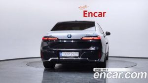 BMW 7-Series 750e xDrive M Sport 2023 года из Южной Кореи