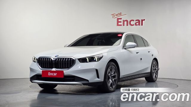 BMW 5-Series 520i 2025 года из Кореи