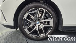 BMW 5-Series 520i 2025 года из Южной Кореи