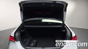BMW 5-Series 520i 2025 года из Южной Кореи