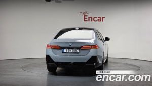 BMW 5-Series 520i M Sport 2024 года из Южной Кореи