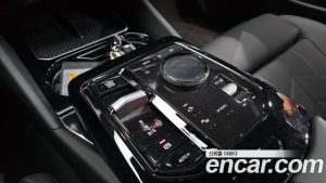 BMW 5-Series 520i M Sport 2024 года из Южной Кореи