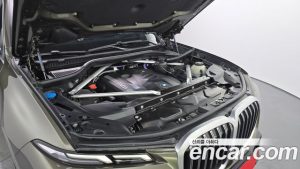 BMW X7 xDrive 40i M Sport 6 2024 года из Южной Кореи