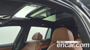 BMW X7 xDrive 40i M Sport 6 2024 года из Южной Кореи