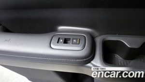 Hyundai Santafe Бензин 2.5T 2WD 2025 года из Южной Кореи