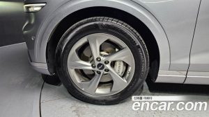 Genesis GV70 2.5T Бензин AWD 2025 года из Южной Кореи
