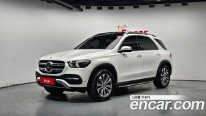 Mercedes-Benz GLE-Class GLE300d 4MATIC 2023 года из Южной Кореи