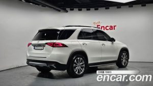 Mercedes-Benz GLE-Class GLE300d 4MATIC 2023 года из Южной Кореи