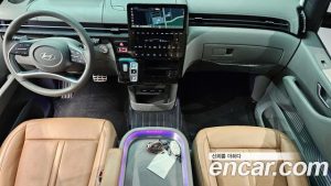 Hyundai Staria Lounge 9-Seater 2025 года из Южной Кореи