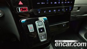 Hyundai Staria Lounge 9-Seater 2025 года из Южной Кореи