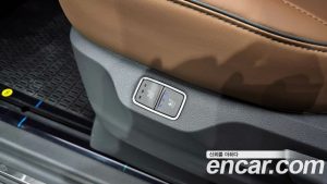 Hyundai Staria Lounge 9-Seater 2025 года из Южной Кореи
