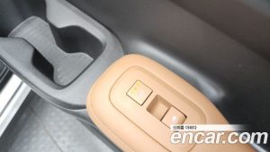 Hyundai Santafe Бензин 2.5T 4WD 2024 года из Южной Кореи