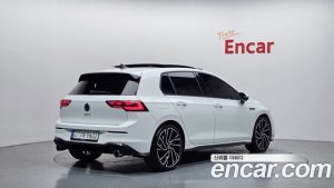Volkswagen Golf 2.0 GTI 2024 года из Южной Кореи