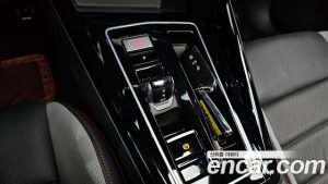 Volkswagen Golf 2.0 GTI 2024 года из Южной Кореи