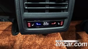 Volkswagen Golf 2.0 GTI 2024 года из Южной Кореи