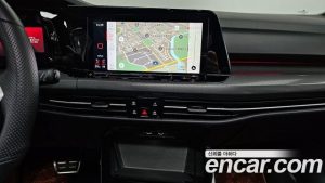 Volkswagen Golf 2.0 GTI 2024 года из Южной Кореи