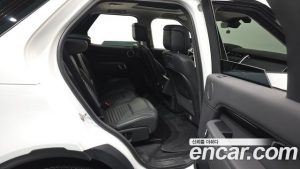 Land Rover Discovery D250 SE 2023 года из Южной Кореи