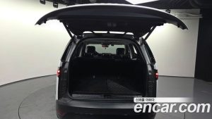 Land Rover Discovery D250 SE 2023 года из Южной Кореи