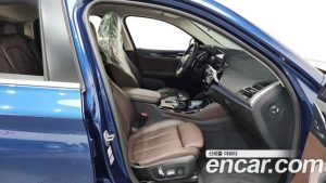 BMW X4 xDrive20i xLine 2023 года из Южной Кореи