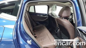 BMW X4 xDrive20i xLine 2023 года из Южной Кореи