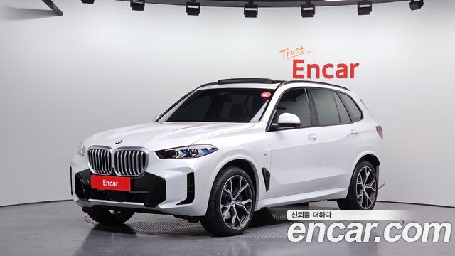 BMW X5 xDrive 40i M Sport 2025 года из Кореи