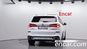 BMW X5 xDrive 40i M Sport 2025 года из Южной Кореи