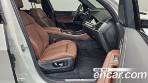 BMW X5 xDrive 40i M Sport 2025 года из Южной Кореи