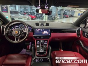 Porsche Cayenne 3.0 Coupe 2022 года из Южной Кореи