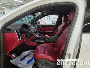 Porsche Cayenne 3.0 Coupe 2022 года из Южной Кореи