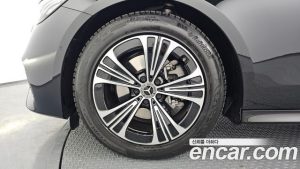 Mercedes-Benz E-Class E200 Avantgarde 2025 года из Южной Кореи