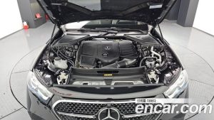 Mercedes-Benz E-Class E200 Avantgarde 2025 года из Южной Кореи