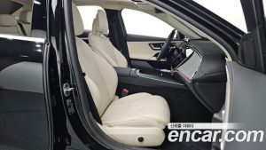Mercedes-Benz E-Class E200 Avantgarde 2025 года из Южной Кореи
