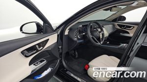 Mercedes-Benz E-Class E200 Avantgarde 2025 года из Южной Кореи
