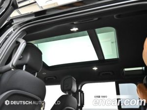 Land Rover Defender 110 P400 X 2024 года из Южной Кореи