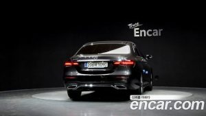 Mercedes-Benz E-Class E250 AMG Line 2023 года из Южной Кореи