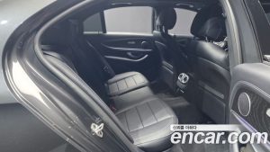 Mercedes-Benz E-Class E250 AMG Line 2023 года из Южной Кореи