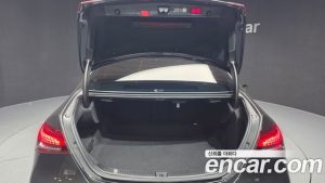 Mercedes-Benz E-Class E250 AMG Line 2023 года из Южной Кореи