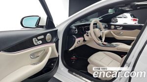 Mercedes-Benz E-Class E250 AMG Line 2023 года из Южной Кореи