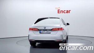 BMW 5-Series 520i 2024 года из Южной Кореи