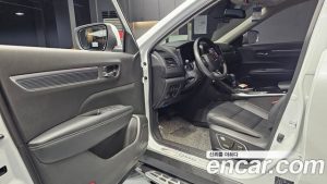 Renault-KoreaSamsung QM6 2.0 LPe RE Signature 2WD 2023 года из Южной Кореи