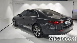 Mercedes-Benz E-Class E200 Avantgarde 2025 года из Южной Кореи