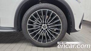 Mercedes-Benz GLC-Class GLC300 4MATIC AMG Line 2025 года из Южной Кореи